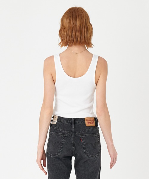 Levi's(リーバイス)の「Levi's/リーバイス クラシックフィット リブタンク ホワイト(タンクトップ・レディース・ナチュラル・XS/S/M)」の4枚目の写真