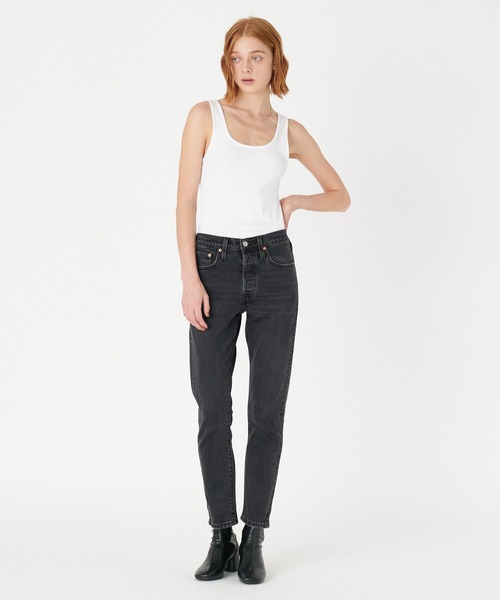 Levi's(リーバイス)の「Levi's/リーバイス クラシックフィット リブタンク ホワイト(タンクトップ・レディース・ナチュラル・XS/S/M)」の6枚目の写真