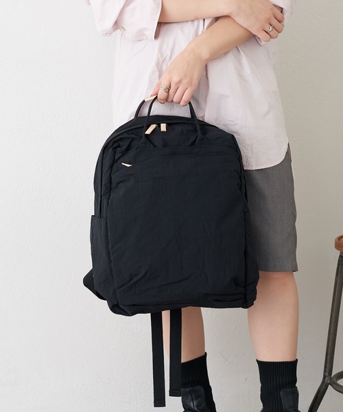 EARTH MADE（アースメイド）の「12POCKET INSIDE PRINT RUCK（バックパック/リュック・レディース・ベージュ/グレー/ライトベージュ/ブルー/カーキ/ブラック/ブルー系その他/ライトグレー・フリー/0）」の2枚目の写真