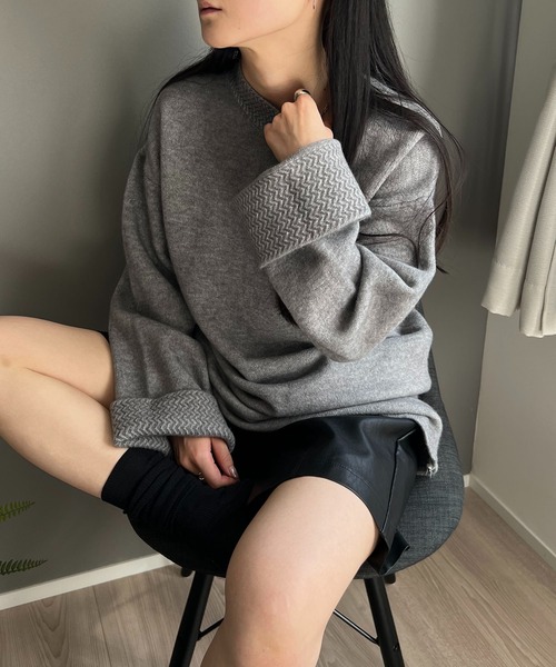Jewelobe(ジュエローブ)の「ロールアップスリーブオーバーミドルニット(ニット/セーター・レディース・ブラック/アイボリー/グレー/ベージュ・FREE)」の17枚目の写真