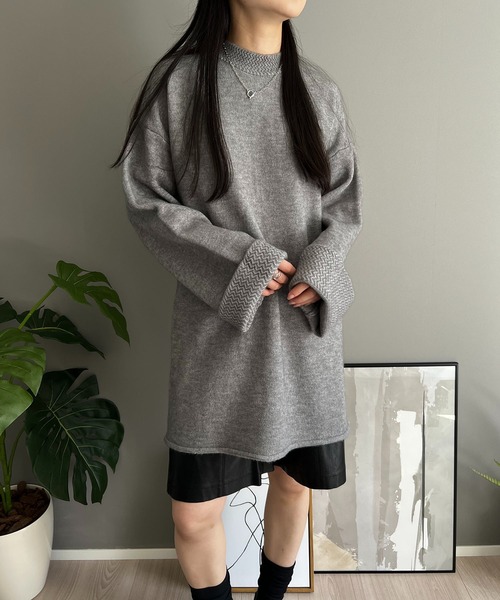 Jewelobe(ジュエローブ)の「ロールアップスリーブオーバーミドルニット(ニット/セーター・レディース・ブラック/アイボリー/グレー/ベージュ・FREE)」の19枚目の写真