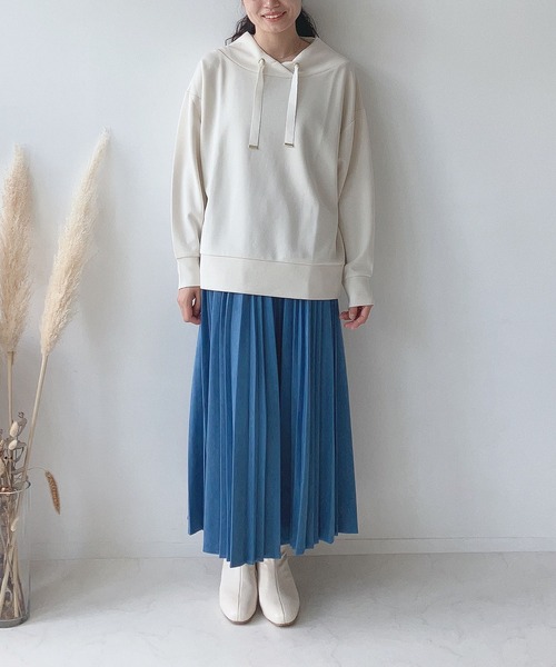 AS KNOW AS plus(アズノゥアズプラス)の「☆ダンボール ドルマンスリーブプルオーバー(スウェット・レディース・モカ/アイボリー/チャコールグレー/ブルーグレー/ラベンダー/ベージュ/グレイッシュベージュ/グリーン・FREE)」の12枚目の写真