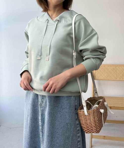 AS KNOW AS plus(アズノゥアズプラス)の「☆ダンボール ドルマンスリーブプルオーバー(スウェット・レディース・モカ/アイボリー/チャコールグレー/ブルーグレー/ラベンダー/ベージュ/グレイッシュベージュ/グリーン・FREE)」の17枚目の写真