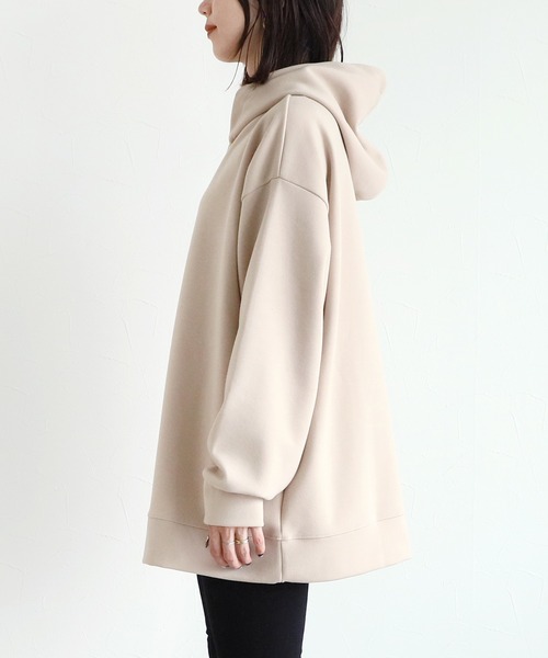 reca(レカ)の「ダンボールオーバーサイズパーカー(パーカー・レディース・ベージュ/ブラック/ブラウン/オフホワイト・FREE)」の21枚目の写真