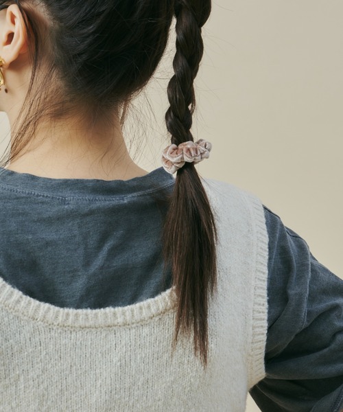 GIUNON(ジウノン)の「velour chouchou(2color set) / ベロアシュシュ(2カラーセット)(シュシュ・レディース・ブラック/レッド/ミント・FREE)」の22枚目の写真