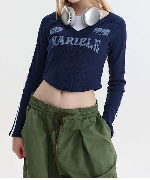 LYEON(リヨン)の「マルチコンビサイドラインショートトップス/ロンT(Tシャツ/カットソー・レディース・ベージュ/ネイビー・FREE)」の7枚目の写真