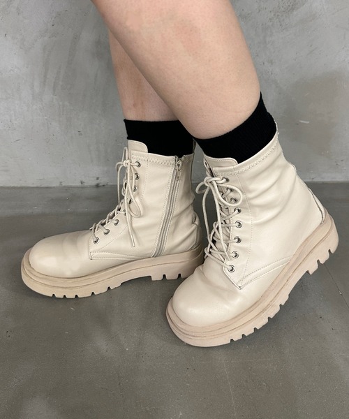 kutir（クティール）の「レースアップブーツ（ブーツ・レディース・ブラック/ベージュ・SMALL/MEDIUM/LARGE/X-LARGE）」の6枚目の写真