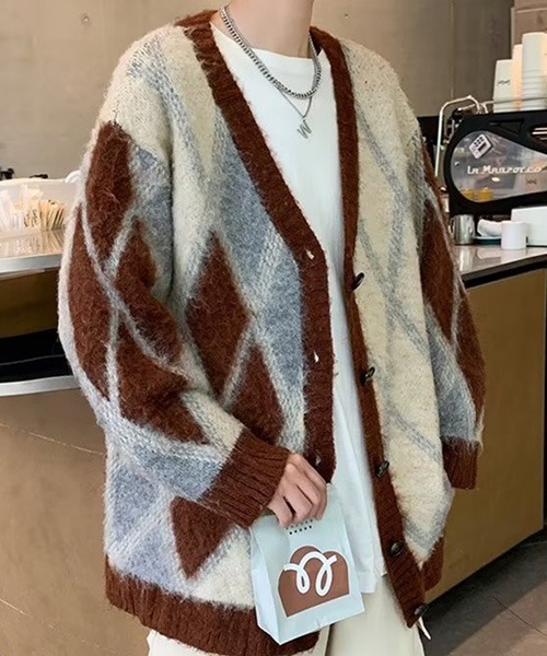 ALL RUNS（オールランズ）の「▲アーガイル柄カーディガン Vネック オーバーサイズ（カーディガン/ボレロ・メンズ・ブラウン・L/2XL/XL）」の2枚目の写真