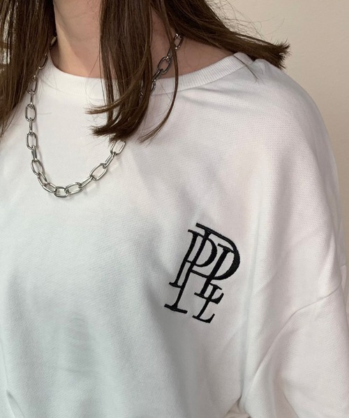 non-hedge(ノンヘッジ)の「裾ドロストロゴショート丈トップス(Tシャツ/カットソー・レディース・オフホワイト/ブラック/グレー・FREE)」の16枚目の写真