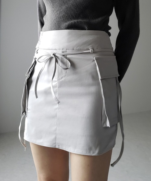 me+em select(ミームセレクト)の「※※【 2WAY 】3ストラップリボンカーゴミニスカート / three strap ribbon cargo mini skirt(スカート・レディース・ブラック/チャコール/ライトグレー・LARGE/MEDIUM/SMALL)」の16枚目の写真