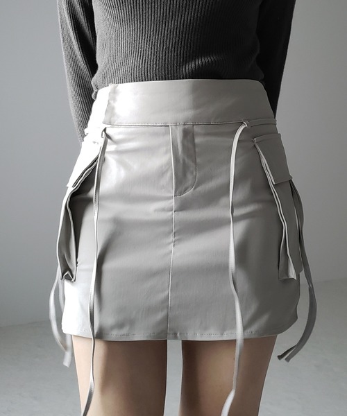 me+em select(ミームセレクト)の「※※【 2WAY 】3ストラップリボンカーゴミニスカート / three strap ribbon cargo mini skirt(スカート・レディース・ブラック/チャコール/ライトグレー・LARGE/MEDIUM/SMALL)」の21枚目の写真