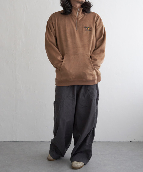 VENCEEXCHANGE（ヴァンスエクスチェンジ）の「フェイクスウェードヒゲ刺繍ハーフZIP（ポロシャツ・メンズ・グレー/チャコールグレー/オフホワイト/ブラウン・L/M）」の13枚目の写真