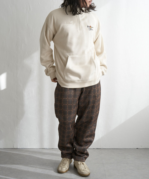 VENCEEXCHANGE（ヴァンスエクスチェンジ）の「フェイクスウェードヒゲ刺繍ハーフZIP（ポロシャツ・メンズ・グレー/チャコールグレー/オフホワイト/ブラウン・L/M）」の8枚目の写真