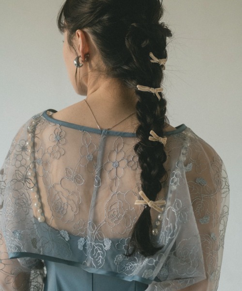 VANNIE U(ヴァニーユー)の「ベロアリボンミニヘアクリップ(バレッタ/ヘアクリップ・レディース・アイボリー/ブラック・FREE)」の6枚目の写真