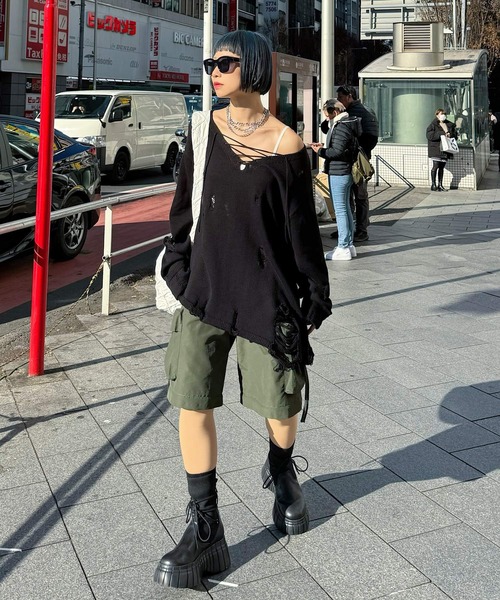 PAGEBOY(ページボーイ)の「レースUPユルダメージニット(ニット/セーター・レディース・ブラック/グレー/ブルー・FREE)」の4枚目の写真