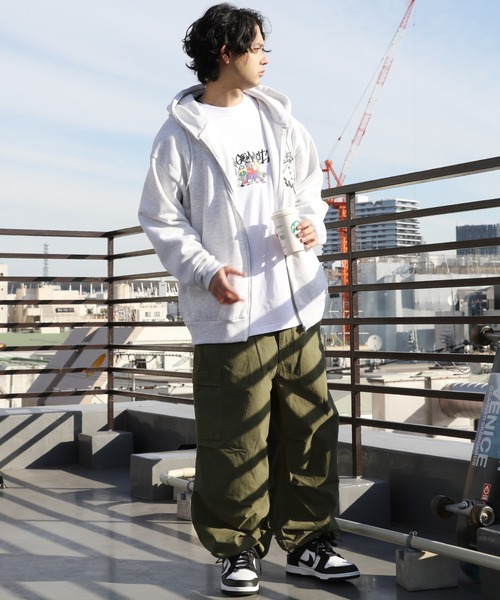 ８(eight)（エイト）の「グラフィック裏起毛ZIPパーカー（パーカー・メンズ・ブラック/アッシュグレー・LARGE/MEDIUM）」の11枚目の写真