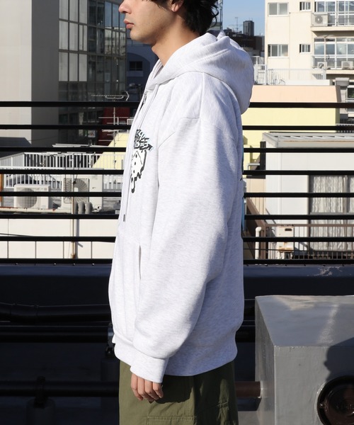 ８(eight)（エイト）の「グラフィック裏起毛ZIPパーカー（パーカー・メンズ・ブラック/アッシュグレー・LARGE/MEDIUM）」の8枚目の写真