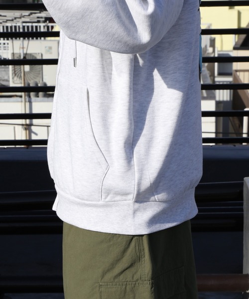 ８(eight)（エイト）の「グラフィック裏起毛ZIPパーカー（パーカー・メンズ・ブラック/アッシュグレー・LARGE/MEDIUM）」の15枚目の写真
