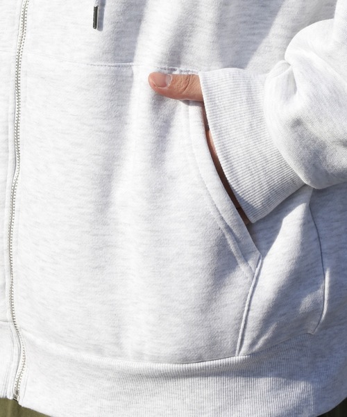 ８(eight)（エイト）の「グラフィック裏起毛ZIPパーカー（パーカー・メンズ・ブラック/アッシュグレー・LARGE/MEDIUM）」の16枚目の写真