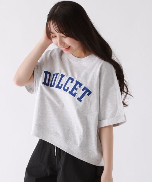 repipi armario（レピピ アルマリオ）の「カレッジワッペンＴシャツ（Tシャツ/カットソー・キッズ・サックスブルー/ブラック/ブルー/杢グレー/コーラル/イエロー/ホワイト/パープル・LARGE/MEDIUM/SMALL）」の3枚目の写真