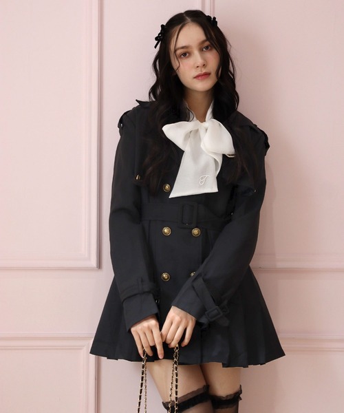 TITTY&CO.（ティティーアンドコー）の「タックプリーツトレンチコート（トレンチコート・レディース・ブラック/ベージュ・SMALL/MEDIUM）」の14枚目の写真