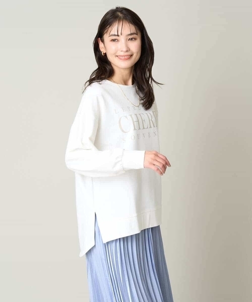 a.v.v(アーヴェヴェ)の「大人のきれいめロゴスウェット(Tシャツ/カットソー・レディース・グレー/ホワイト・40/38/42/36/34)」の5枚目の写真