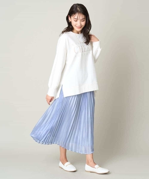 a.v.v(アーヴェヴェ)の「大人のきれいめロゴスウェット(Tシャツ/カットソー・レディース・グレー/ホワイト・40/38/42/36/34)」の8枚目の写真