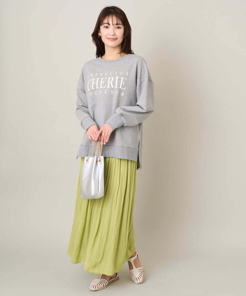 a.v.v(アーヴェヴェ)の「大人のきれいめロゴスウェット(Tシャツ/カットソー・レディース・グレー/ホワイト・40/38/42/36/34)」の22枚目の写真