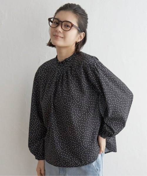 LBC（エルビーシー）の「襟タックフリルブラウス（シャツ/ブラウス・レディース・ライトグレー/ホワイト/ブラック・L/M）」の18枚目の写真