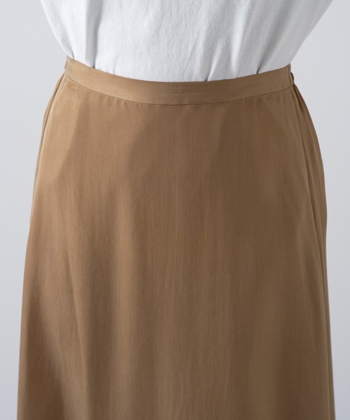 GALLARDAGALANTE（ガリャルダガランテ）の「キュプラフレアスカート（スカート・レディース・ダークグレー/キャメル・1/0）」の10枚目の写真