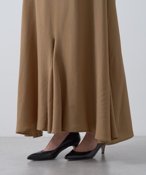 GALLARDAGALANTE（ガリャルダガランテ）の「キュプラフレアスカート（スカート・レディース・ダークグレー/キャメル・1/0）」の11枚目の写真