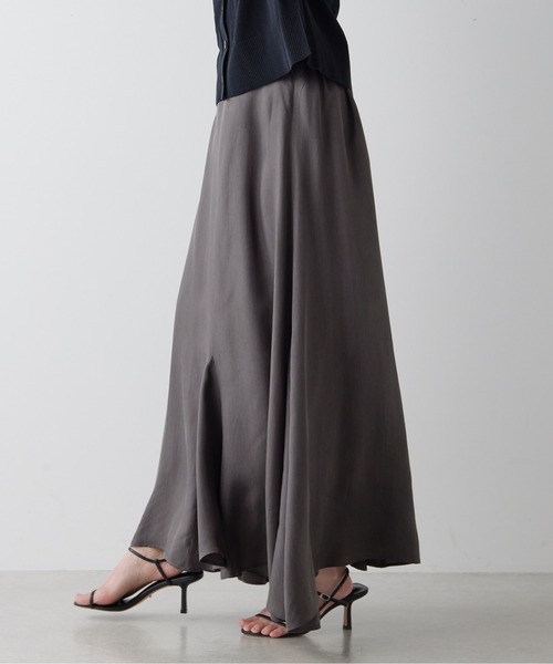 GALLARDAGALANTE（ガリャルダガランテ）の「キュプラフレアスカート（スカート・レディース・ダークグレー/キャメル・1/0）」の16枚目の写真