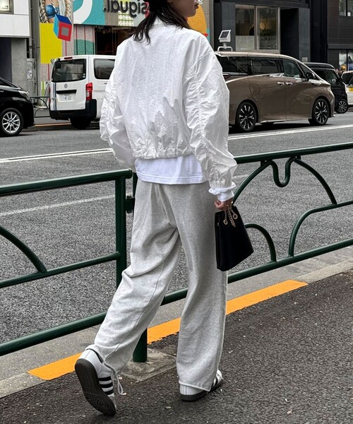 fredy emue（フレディエミュ）の「ナイロンショートブルゾン（ブルゾン・レディース・オフホワイト/カーキ・38）」の4枚目の写真