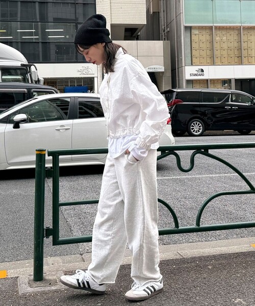 fredy emue（フレディエミュ）の「ナイロンショートブルゾン（ブルゾン・レディース・オフホワイト/カーキ・38）」の5枚目の写真