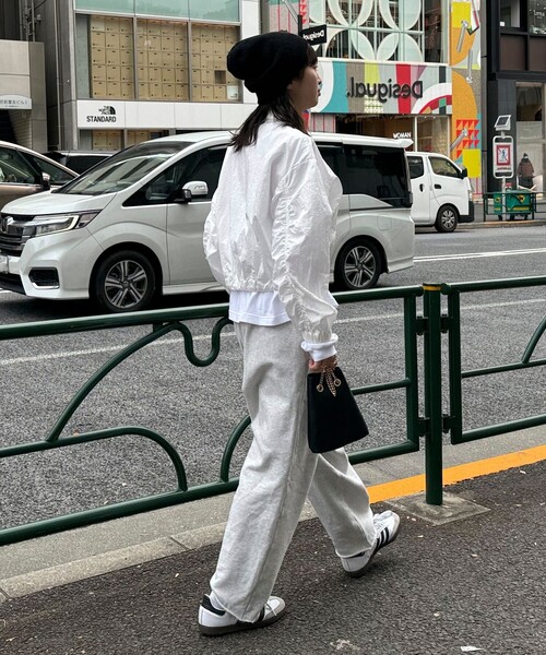 fredy emue（フレディエミュ）の「ナイロンショートブルゾン（ブルゾン・レディース・オフホワイト/カーキ・38）」の6枚目の写真