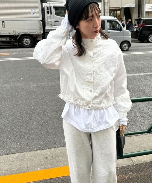 fredy emue（フレディエミュ）の「ナイロンショートブルゾン（ブルゾン・レディース・オフホワイト/カーキ・38）」の12枚目の写真