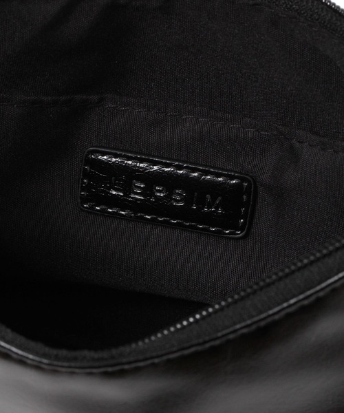 LEPSIM(レプシィム)の「フェイクレザーミニバッグ 103810(ハンドバッグ・レディース・ブラック/シルバー・ONE SIZE)」の9枚目の写真