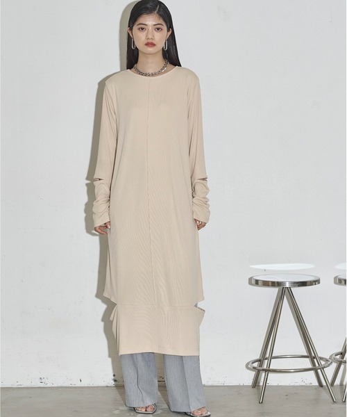 THE YOn（ザヨン）の「マルチWAYスリットカットリブワンピース（ワンピース・レディース・サックスブルー/ライトベージュ/ネイビー・FREE）」の6枚目の写真