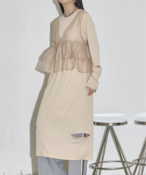 THE YOn（ザヨン）の「マルチWAYスリットカットリブワンピース（ワンピース・レディース・サックスブルー/ライトベージュ/ネイビー・FREE）」の10枚目の写真