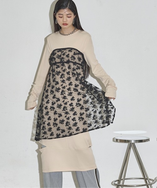 THE YOn（ザヨン）の「マルチWAYスリットカットリブワンピース（ワンピース・レディース・サックスブルー/ライトベージュ/ネイビー・FREE）」の12枚目の写真