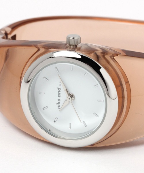 niko and...(ニコアンド)の「クリアバングルウォッチ(アナログ腕時計・レディース・ホワイト/ピンク/ブラウン/グリーン・0)」の10枚目の写真