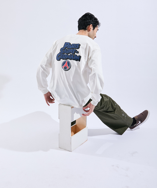 PARIS SAINT-GERMAIN(パリサンジェルマン)の「【Paris Saint-Germain】カートゥーンロゴ プリント ロングスリーブTシャツ(Tシャツ/カットソー・メンズ・ブラック/ホワイト・MEDIUM/X-LARGE)」の4枚目の写真