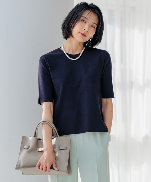 23区 L(ニジュウサンクオオキイサイズ)の「【洗える】コンフォートストレッチ 5分袖 ニット(ニット/セーター・レディース・ベージュ系/オレンジ系/ブルー系/スモーキーグリーン系/ネイビー系・44/46/48)」の4枚目の写真