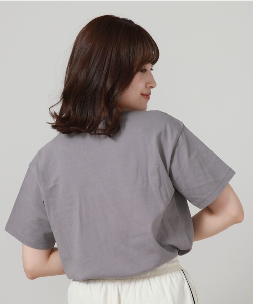 archives(アルシーヴ)の「ピグメントプリントTシャツ(Tシャツ/カットソー・レディース・ブルー/オフホワイト/オレンジ/ブラック・MEDIUM)」の11枚目の写真