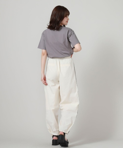 archives(アルシーヴ)の「ピグメントプリントTシャツ(Tシャツ/カットソー・レディース・ブルー/オフホワイト/オレンジ/ブラック・MEDIUM)」の14枚目の写真