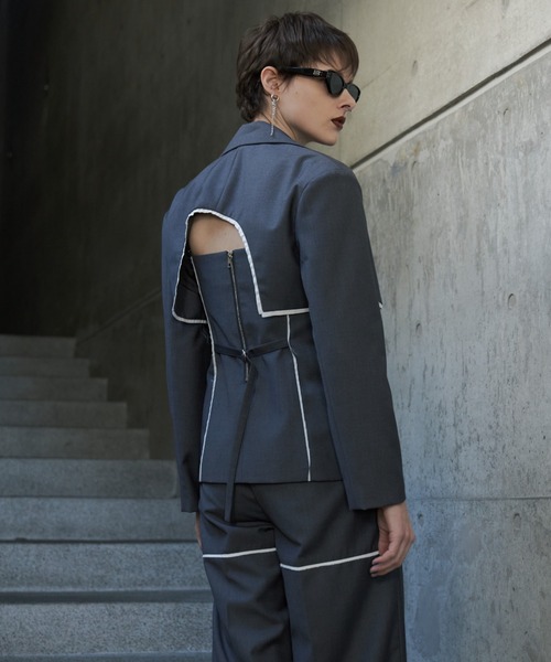 JOSE MOON(ジョゼムーン)の「OPEN BACK SHORT JACKET/オープンバックショートジャケット(テーラードジャケット・レディース・グレー/ブラック/アイボリー・FREE)」の17枚目の写真