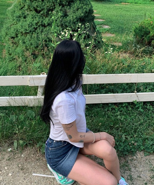 HALEY PESCA（ヘーリーペスカ）の「HALEY PESCA/クロップド半袖シャツ（シャツ/ブラウス・レディース・ブラック/ホワイト/ブルー・SMALL/MEDIUM/LARGE）」の4枚目の写真