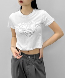 【LVEU.】メタリックハートロゴクロップドTシャツ / トップス カットソー クロップド丈 ショート丈 コンパクト プリント ハート ロゴ メタリック ブラック ホワイト ZOZOTOWN限定