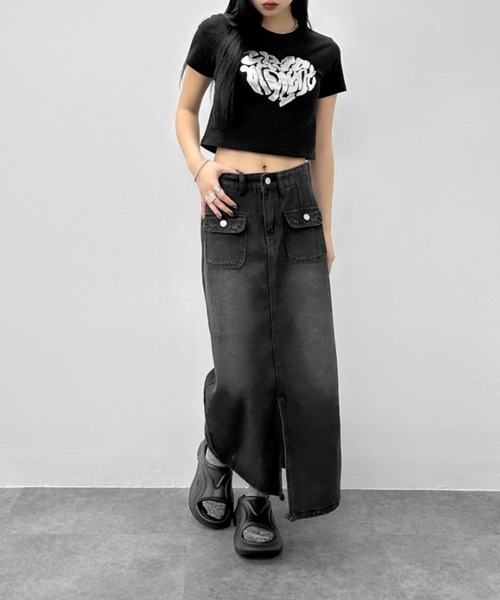 LVEU.(ラブユ.)の「【LVEU.】メタリックハートロゴクロップドTシャツ / トップス カットソー クロップド丈 ショート丈 コンパクト プリント ハート ロゴ メタリック ブラック ホワイト ZOZOTOWN限定(Tシャツ/カットソー・レディース・ホワイト/ブラック・FREE)」の15枚目の写真
