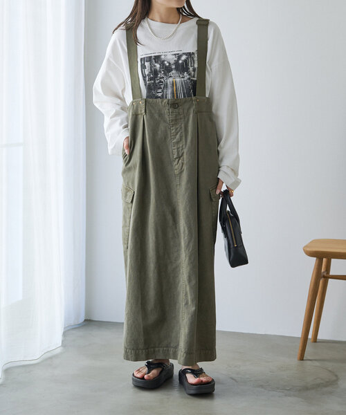 PUAL CE CIN(ピュアルセシン)の「サスペンダーカーゴスカート(スカート・レディース・ブラック/カーキ・FREE)」の3枚目の写真